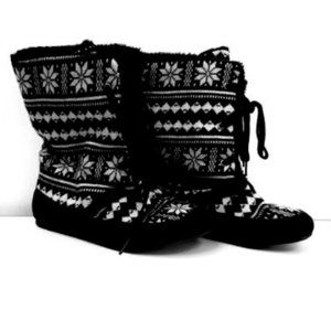 Faux Fur Lining Boots, by Lucky Brand Blue Jeans, Black and Gray, Size 7…